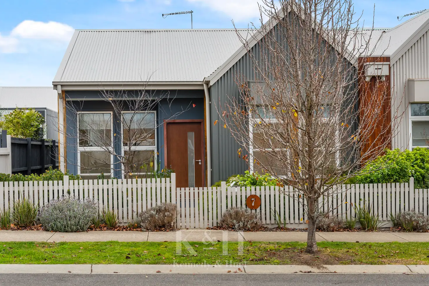 Main view of Homely unit listing, 7 Hurst Drive, New Gisborne VIC 3438