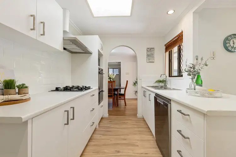 75 Jardine Drive, Springwood QLD 4127