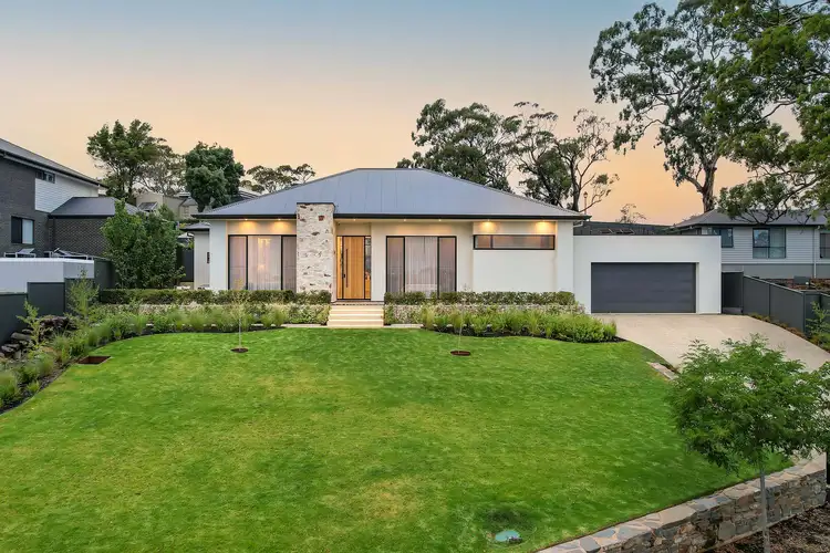 4 Symon Crescent, Craigburn Farm SA 5051
