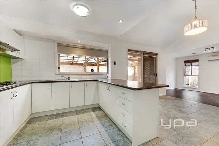 Sixth view of Homely house listing, 2 Toolim Walk, Sydenham VIC 3037