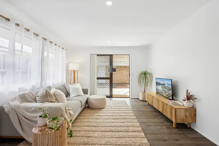 Fourth view of Homely semi-detached listing, 2/38 Tallebudgera Drive, Palm Beach QLD 4221