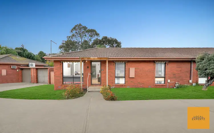 3/4 Brooklyn Road, Melton South VIC 3338