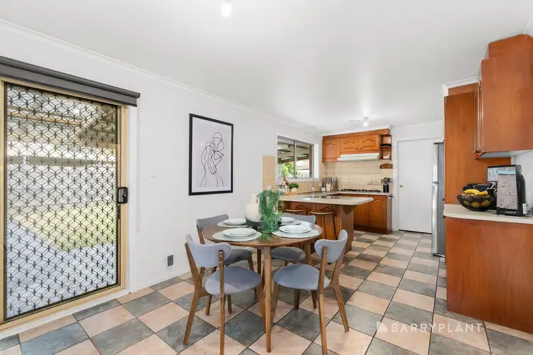 Fourth view of Homely house listing, 7 Hillcrest Court, Mill Park VIC 3082