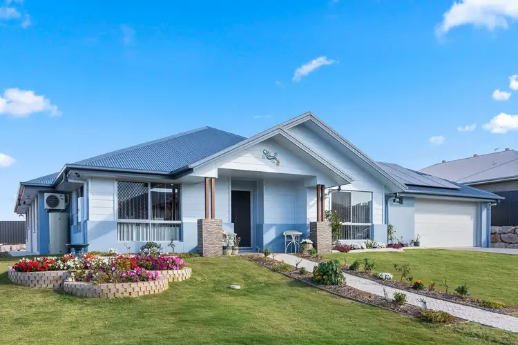 2 Bergamot Court, Nikenbah QLD 4655