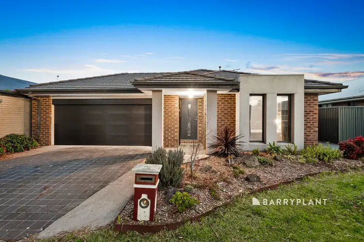 15 Seville Street, Pakenham VIC 3810