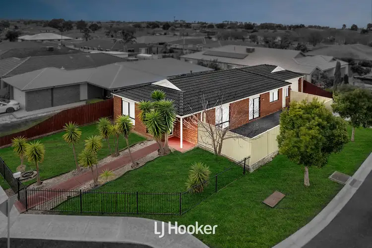 6 Venus Place, Cranbourne VIC 3977