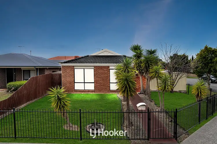 Second view of Homely house listing, 6 Venus Place, Cranbourne VIC 3977