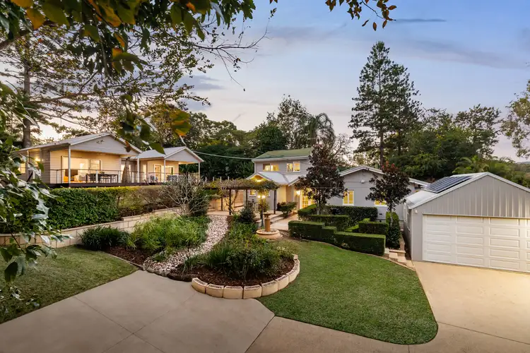 25 Upper Brookfield Road, Brookfield QLD 4069