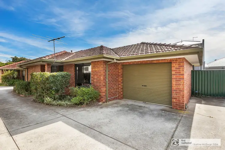 Main view of Homely unit listing, 2/4 Rankin Street, Altona VIC 3018