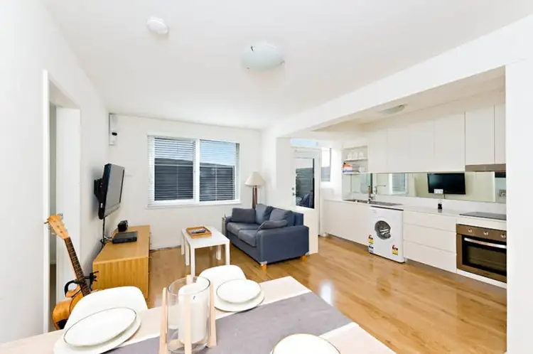 2/133 Meeks Road, Marrickville NSW 2204
