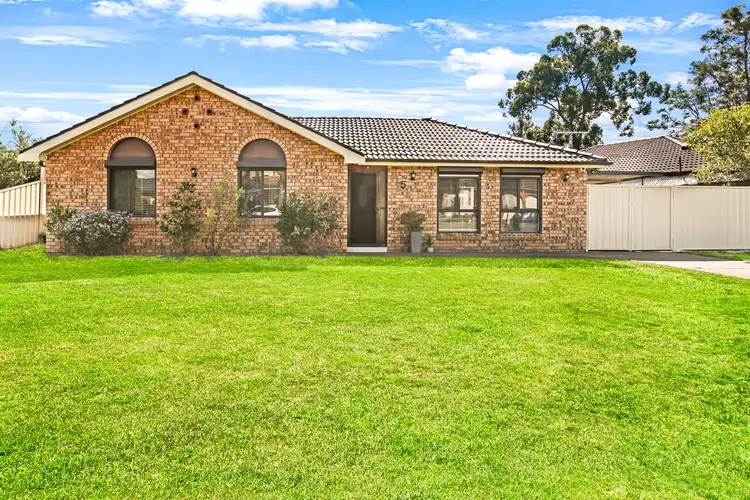 5 Pine Creek Circuit, St Clair NSW 2759