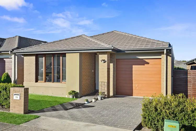 70 Northridge Road, Jordan Springs NSW 2747