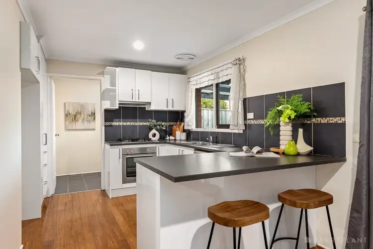 Fifth view of Homely house listing, 32 Fenton Court, Keysborough VIC 3173