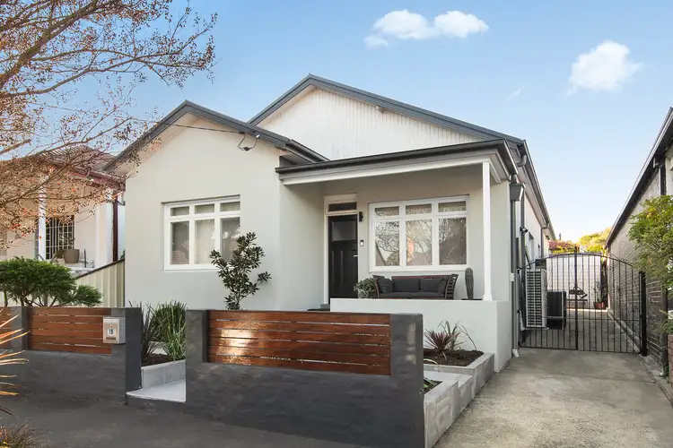 19 Agar Street