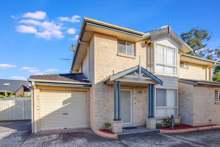 Main view of Homely townhouse listing, 8/31-33 Tungarra Road, Girraween NSW 2145