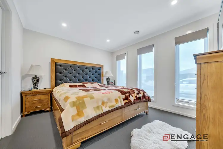 Second view of Homely house listing, 5 Duchess Court, Point Cook VIC 3030
