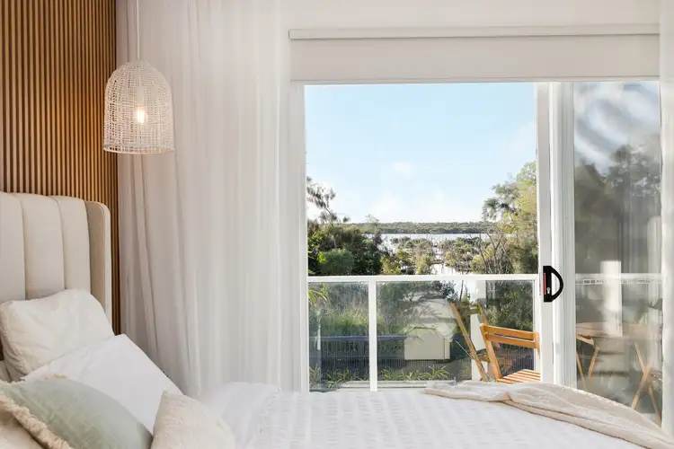89 Coolum Parade, Newport QLD 4020