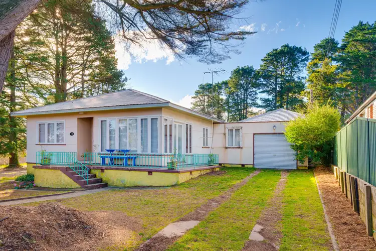 35 Mistral Street, Katoomba NSW 2780
