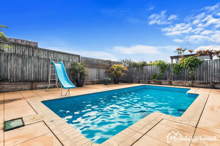 3 Sunad Court, Nikenbah QLD 4655