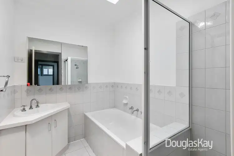 Fifth view of Homely unit listing, 2/30 Somerset Drive, Sunshine North VIC 3020