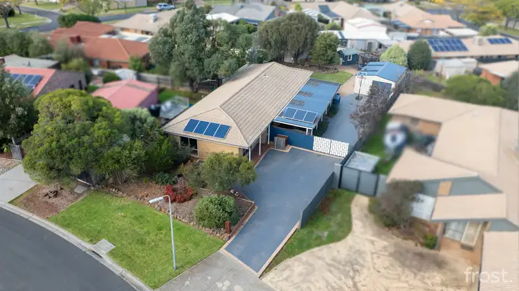 2 Pulford Court, Melton West VIC 3337