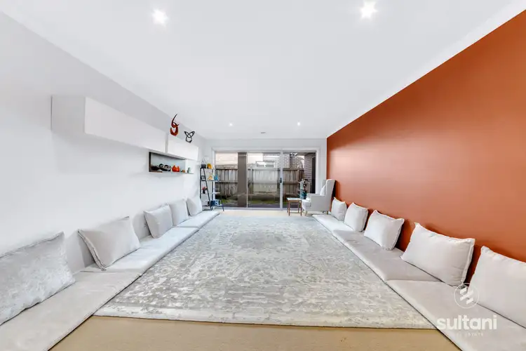 32 Wild Scotchman Way, Cranbourne East VIC 3977
