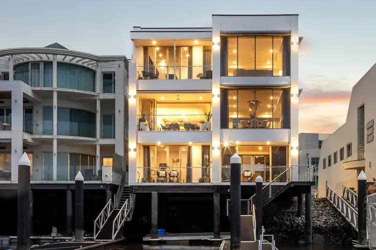 5 Cygnet Court, Glenelg North SA 5045