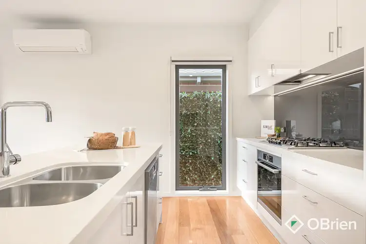 Fifth view of Homely townhouse listing, 2/31B Yuille Street, Frankston VIC 3199