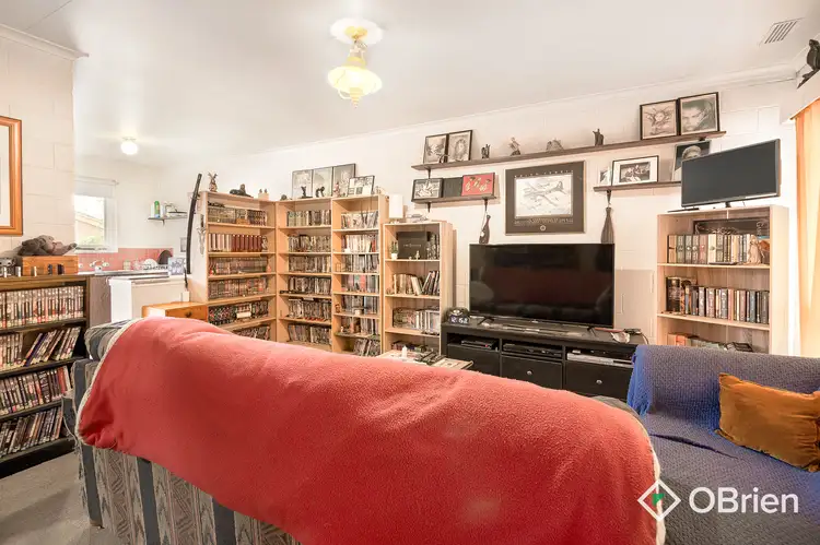 Fifth view of Homely unit listing, 2/14 Vera Street, Frankston VIC 3199