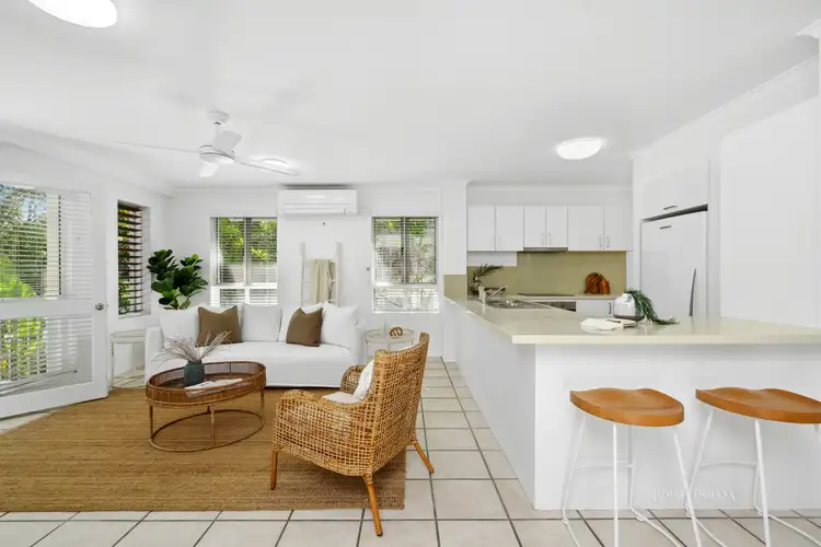 Fifth view of Homely unit listing, 2/10 Robert Street, Noosaville QLD 4566