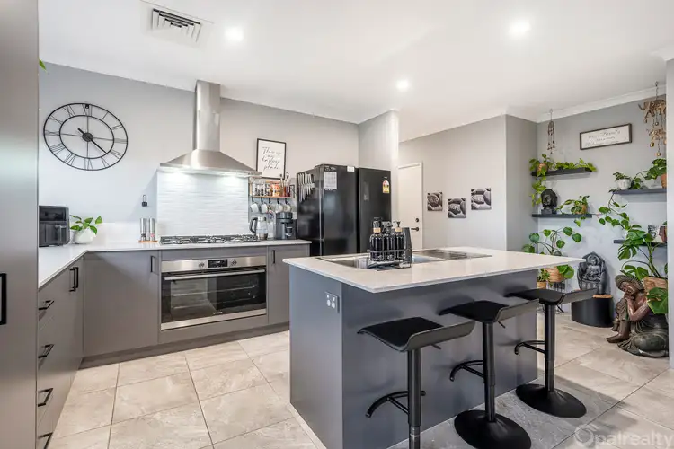 29 Runaway Approach, Golden Bay WA 6174