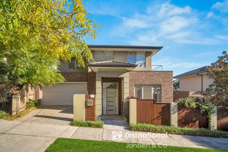 2A Clayton Road, Balwyn VIC 3103