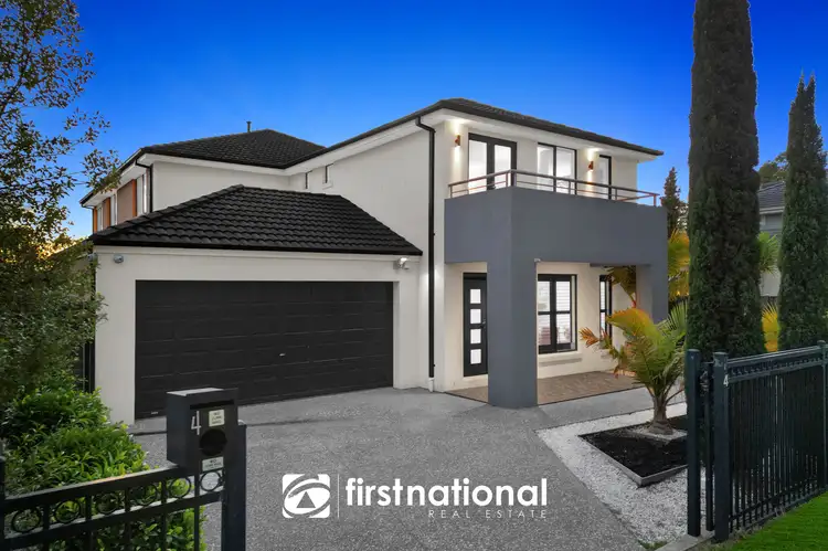 4 Greenside Crescent, Keysborough VIC 3173