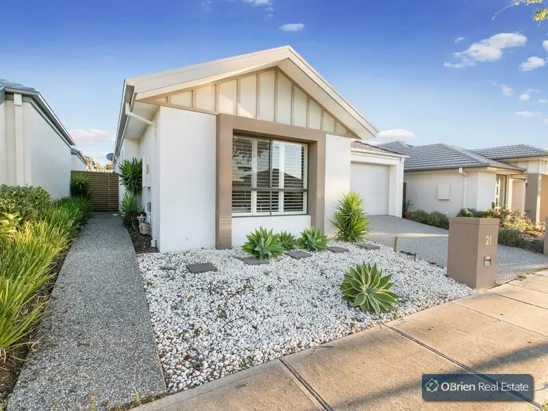 Main view of Homely house listing, 21 Hayman Street, Berwick VIC 3806