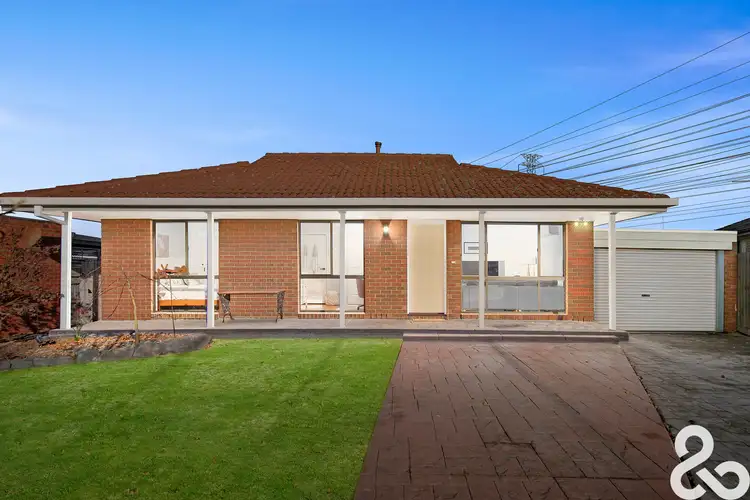 5 Bromwich Court, Mill Park VIC 3082