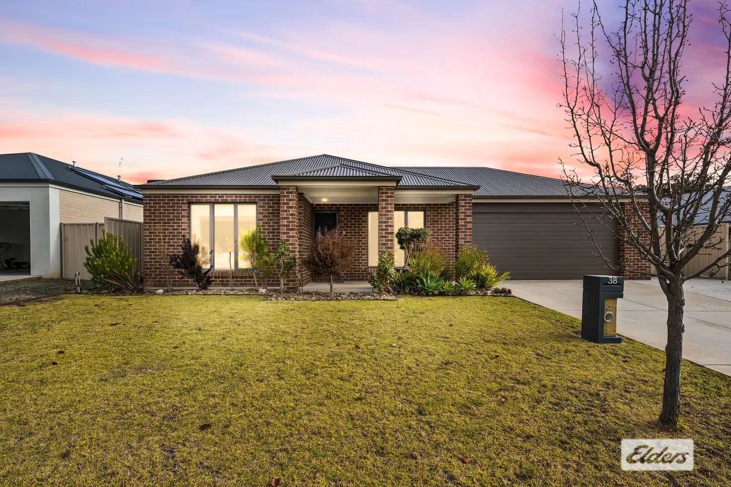 Main view of Homely house listing, 38 Ruthven Circuit, Wodonga VIC 3690