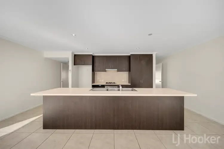 Sixth view of Homely townhouse listing, 2/20 Broughton Place, Queanbeyan NSW 2620