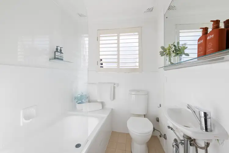 Fourth view of Homely unit listing, 2/26 Wattle Avenue, Fairlight NSW 2094