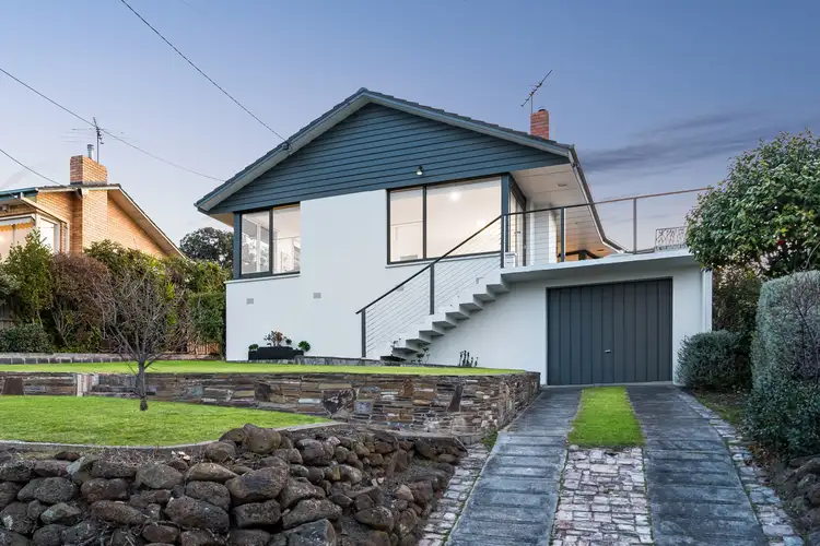 26 Cara Road, Highton VIC 3216