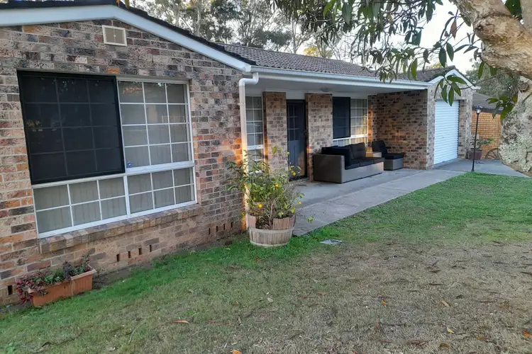 10 Jack Williams Crescent