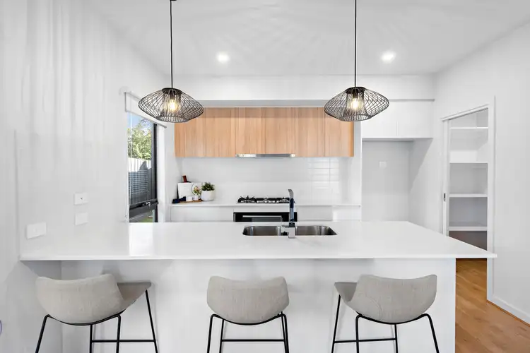 Fourth view of Homely townhouse listing, 1/266 Jetty Road, Rosebud VIC 3939