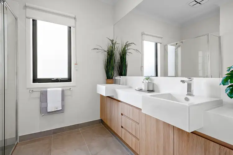 Sixth view of Homely townhouse listing, 1/266 Jetty Road, Rosebud VIC 3939