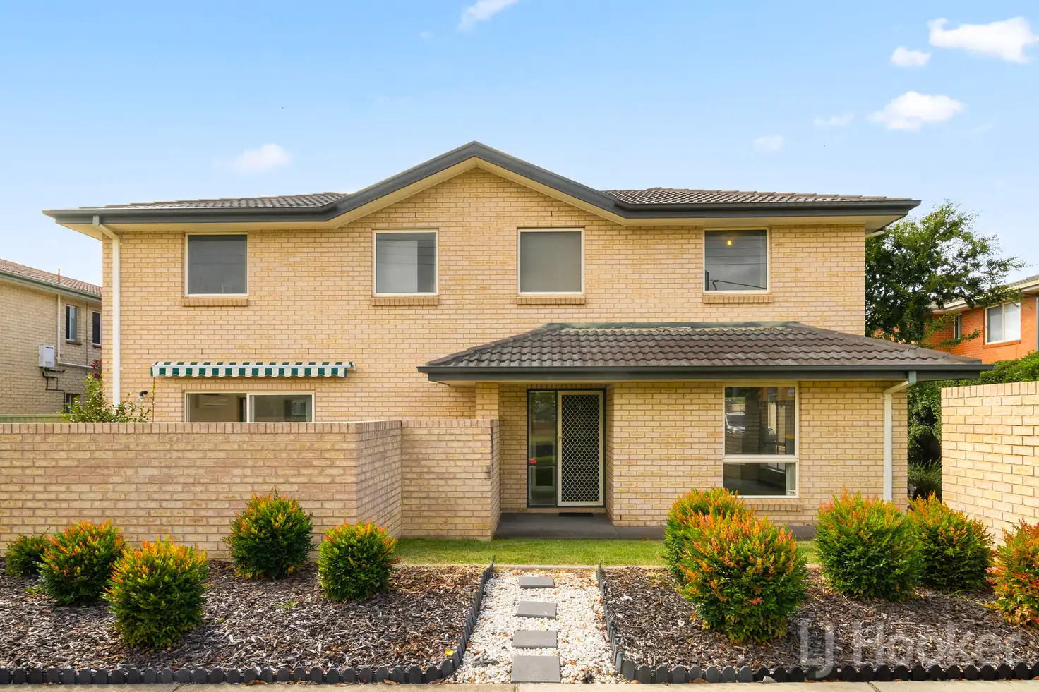 Main view of Homely townhouse listing, 1/20 Broughton Place, Queanbeyan NSW 2620