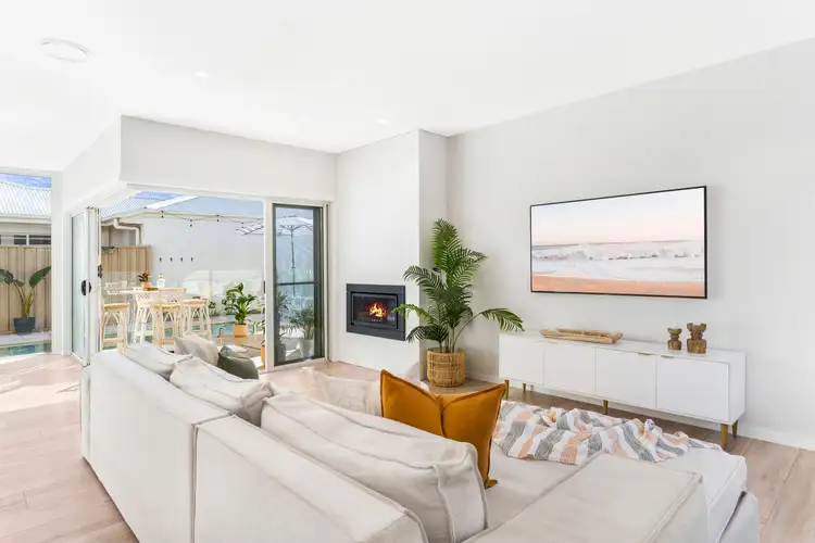 63 Harbour Boulevard