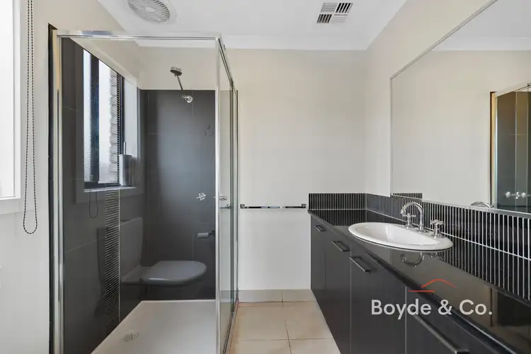 Sixth view of Homely house listing, 4 Casmil Court, Warragul VIC 3820