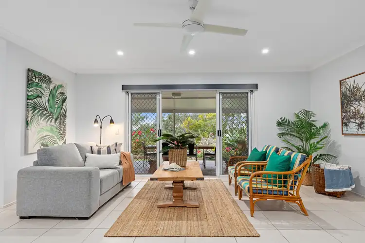 11 Woodford Road, Helensvale QLD 4212