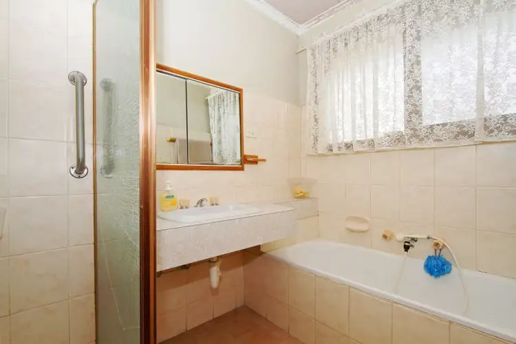 Sixth view of Homely house listing, 19 Oxford Drive, Thomastown VIC 3074
