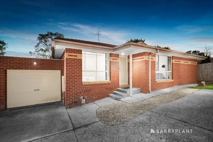 2/21 Bradley Drive, Mill Park VIC 3082