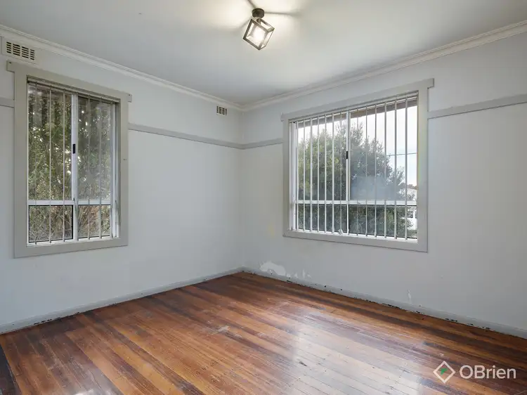 Sixth view of Homely house listing, 5 Mckindlay Street, Drouin VIC 3818