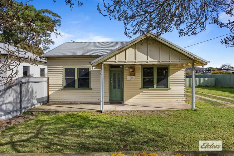 7 View Point Street, Ararat VIC 3377